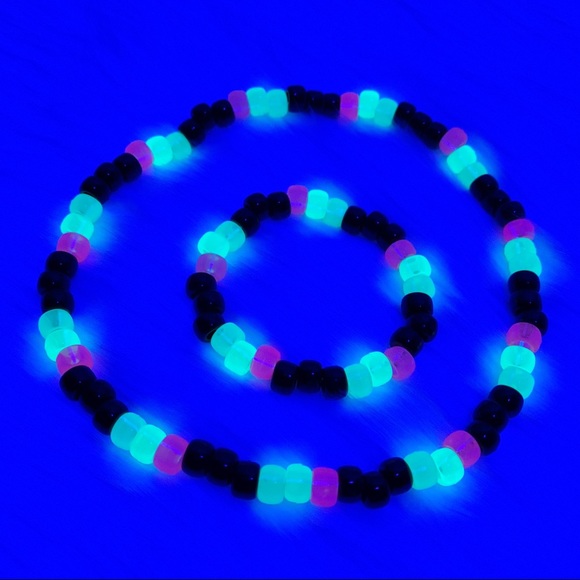 KANDI  👽  Choker & Bracelet - Picture 2 of 2